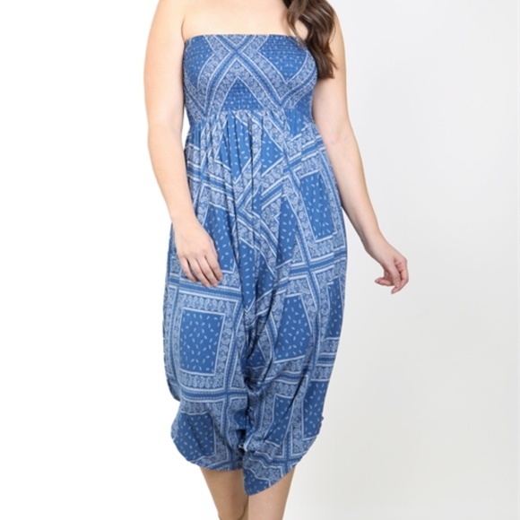 #154 NAVY WHITE PRINT SMOCKED TUBE PLUS SIZE JUMPSUIT - Picture 4 of 4